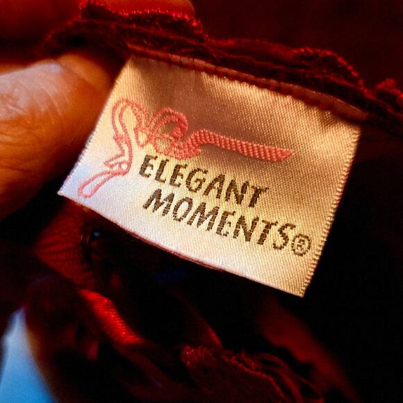 Elegant moments red corset with matching thong nwot - Picture 4 of 6